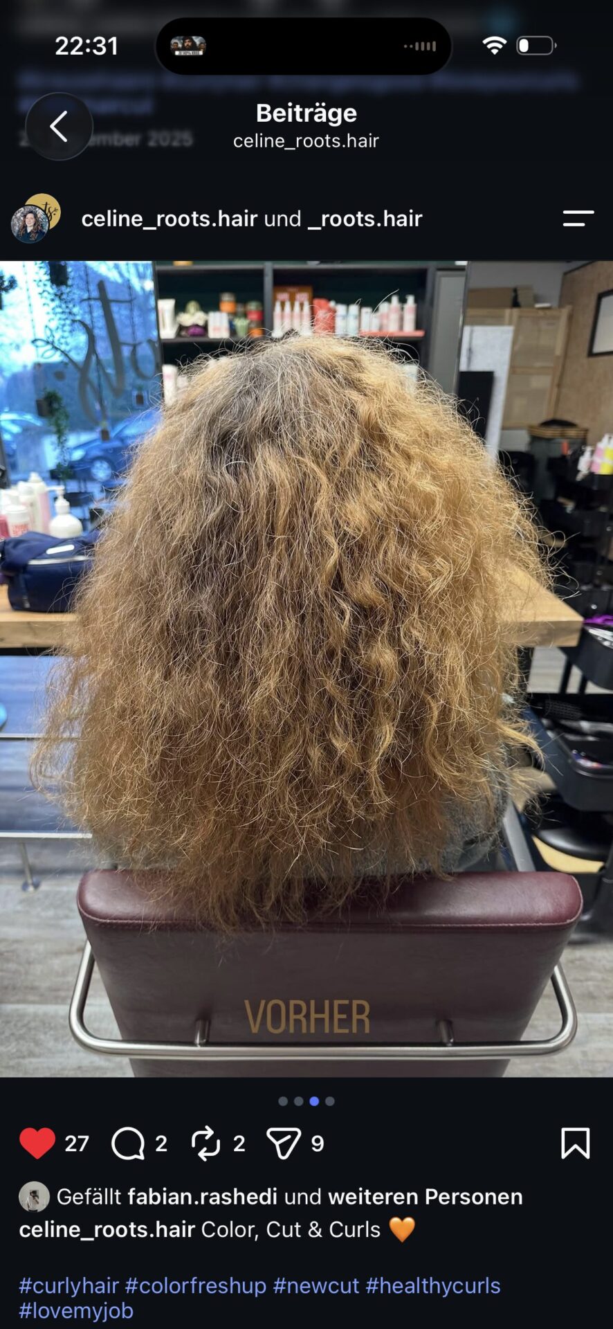 Langes lockiges Haar vor Farbe, Schnitt und Styling