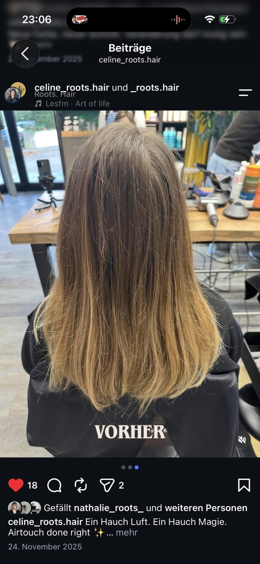 Vorher-Aufnahme vor der AirTouch-Farbbehandlung von Celine bei roots hair